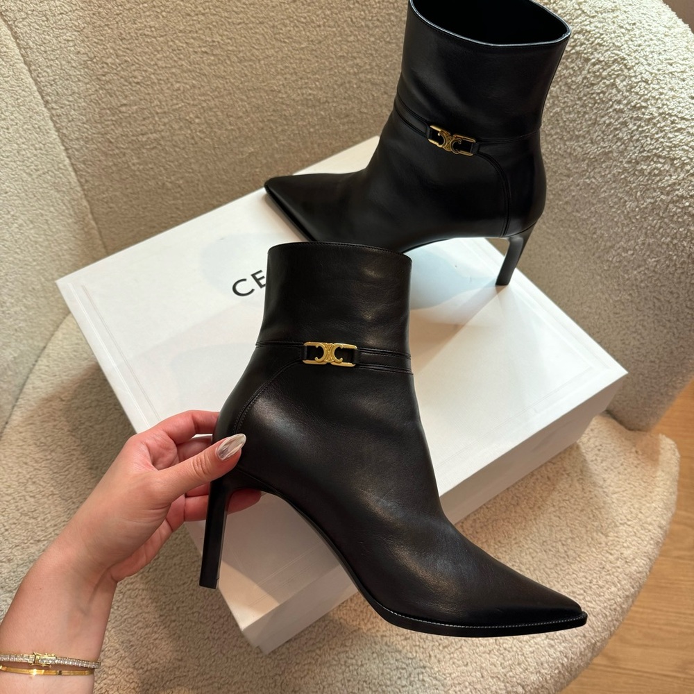VERNEUIL ANKLE BOOT WITH TRIOMPHE IN CALFSKIN BLACK